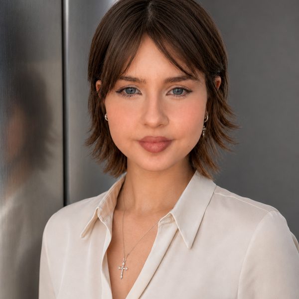 Angelina Leib — deine direkte Ansprechpartnerin